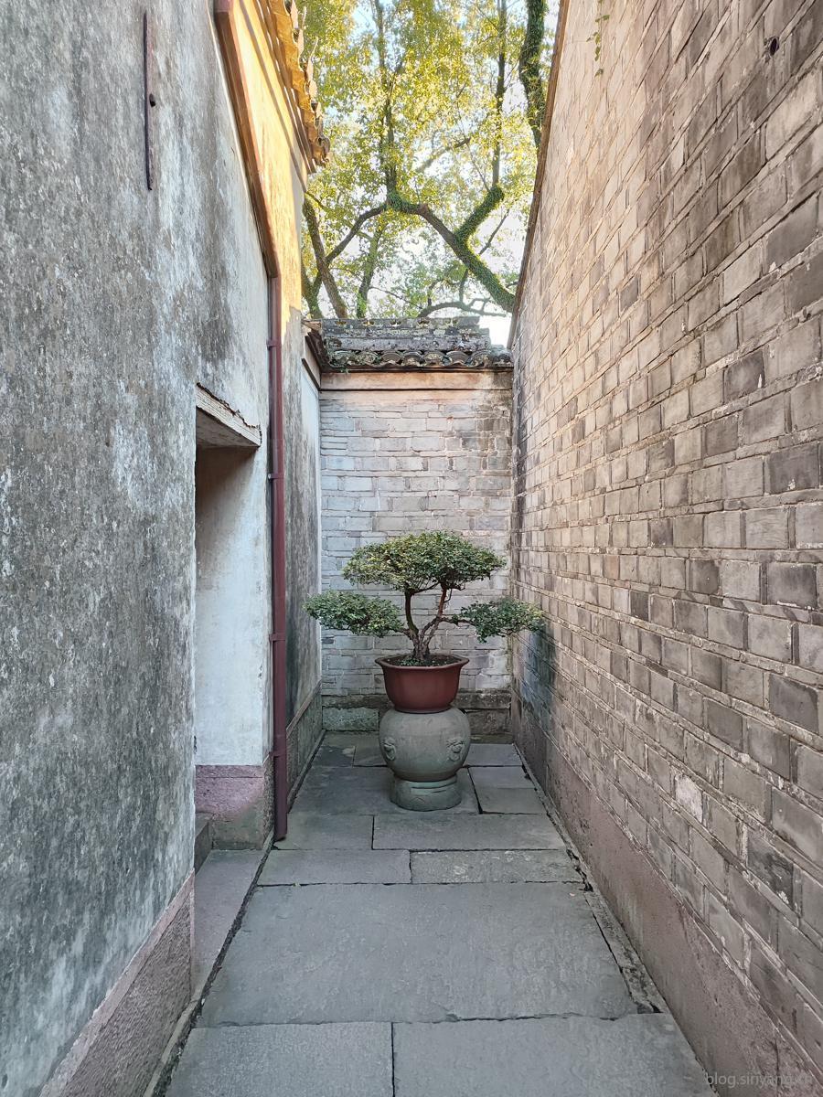 天一阁内的一处小巷